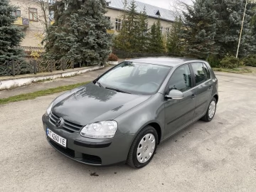 Авто Volkswagen Golf 2004 № 7064928