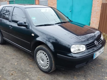 Авто Volkswagen Golf 2001 № 7065236