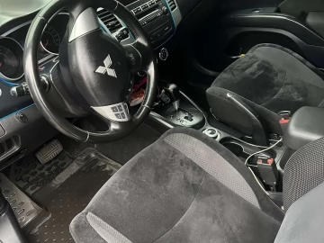 Авто Mitsubishi Outlander 2013 № 7065619