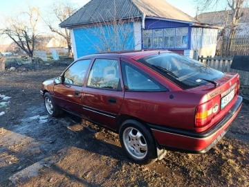 Авто Opel Vectra 1992 № 7067116