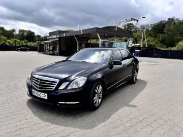 Авто Mercedes E Серия 2012 № 7067155