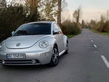 Авто Volkswagen Beetle 2000 № 7068409