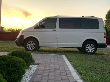 Авто Volkswagen Transporter 2008 № 7069418