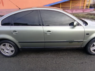 Авто Volkswagen Passat Sedan 2001 № 7069664