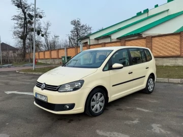 Авто Volkswagen Touran 2014 № 7070514
