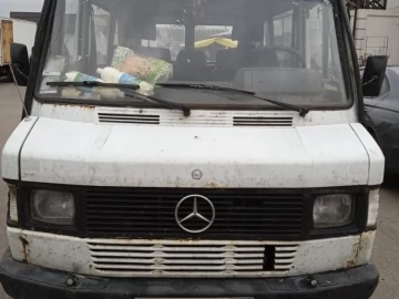 Авто Mercedes 220 1993 № 7073503