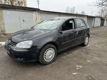 Авто Volkswagen Golf 2004 № 7073560