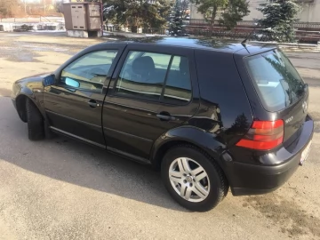 Авто Volkswagen Golf 2001 № 7075165