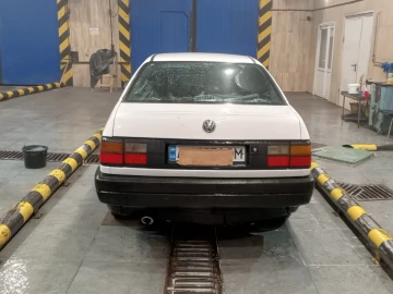 Авто Volkswagen Passat Sedan 1989 № 7077600