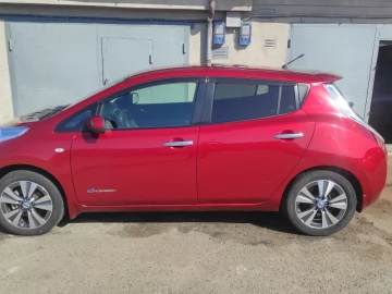 Авто Nissan Leaf 2013 № 7078136