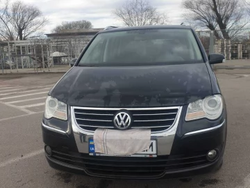 Авто Volkswagen Touran 2008 № 7079094