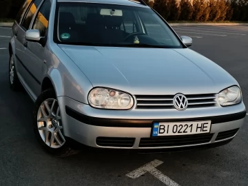 Авто Volkswagen Golf 2000 № 7080800