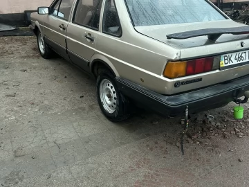 Авто Volkswagen Passat Sedan 1986 № 7082723