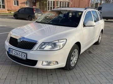Авто Skoda Octavia 2012 № 7082829