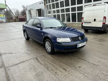 Авто Volkswagen Passat Sedan 1999 № 7085262