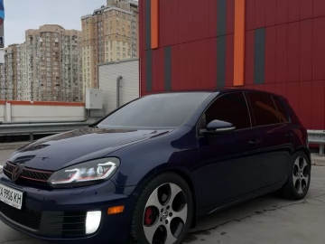 Авто Volkswagen Golf 2010 № 7090022