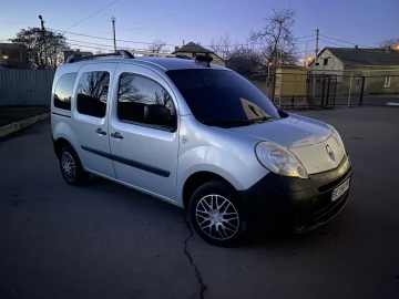 Авто Renault Kangoo Passenger 2008 № 7090188