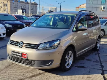 Авто Volkswagen Touran 2011 № 7092011