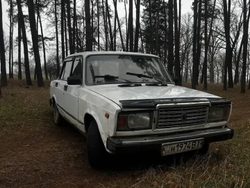 Авто ВАЗ 2107 1992 № 7093262