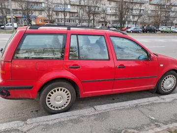 Авто Volkswagen Golf 2000 № 7093304