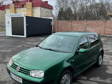 Авто Volkswagen Golf 2000 № 7093601