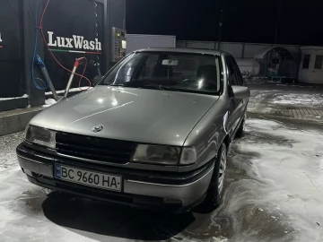 Авто Opel Vectra 1989 № 7093858