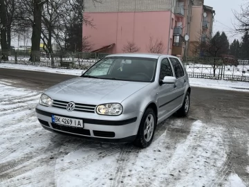 Авто Volkswagen Golf 2004 № 7096366