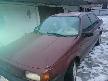 Авто Volkswagen Passat Sedan 1990 № 7097202