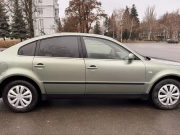 Авто Volkswagen Passat Sedan 2001 № 7099329