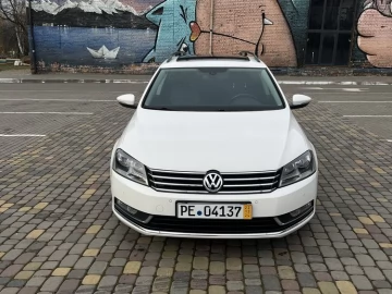 Авто Volkswagen Passat Variant 2012 № 7099417