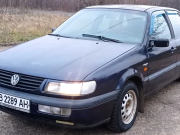 Авто Volkswagen Passat Sedan 1994 № 7099676