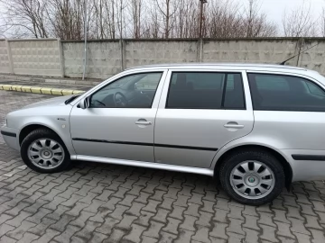 Авто Skoda Octavia 2004 № 7102214