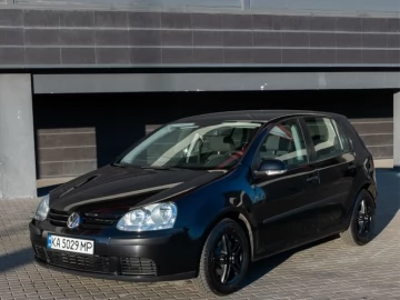 Авто Volkswagen Golf 2004 № 7102247