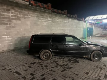 Авто Volvo V70 1996 № 7106527
