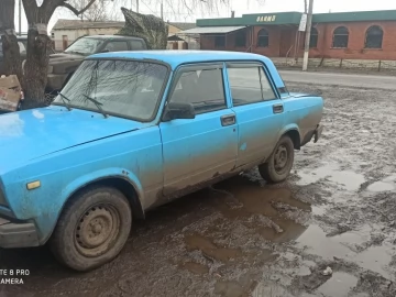Авто ВАЗ 2107 1984 № 7106566