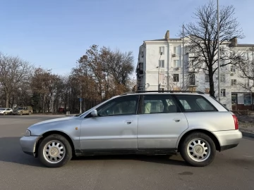 Авто Audi A4 1999 № 7107220