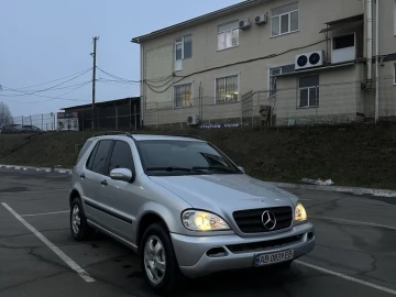 Авто Mercedes Ml Серия 2002 № 7107513