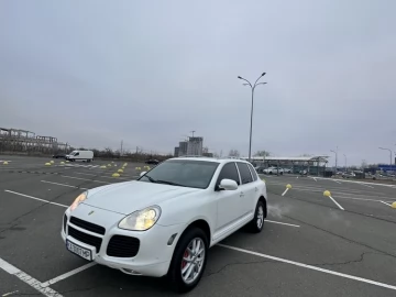 Авто Porsche Cayenne Turbo S 2003 № 7117415