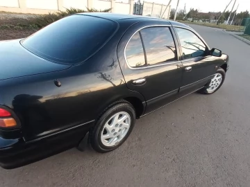 Авто Nissan Maxima 1996 № 7117416