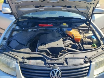 Авто Volkswagen Passat Hatchback 1998 № 7130058