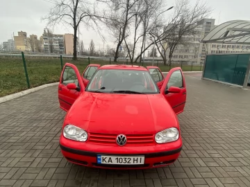 Авто Volkswagen Golf 1998 № 7130504