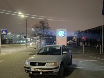 Авто Volkswagen Passat Sedan 1997 № 7140048