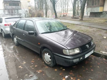 Авто Volkswagen Passat Sedan 1994 № 7159503