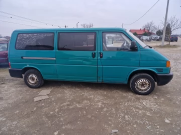 Авто Volkswagen Transporter 2000 № 7161670