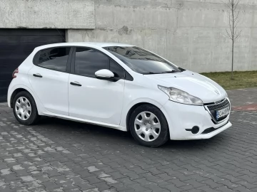 Авто Peugeot 208 2013 № 7161765