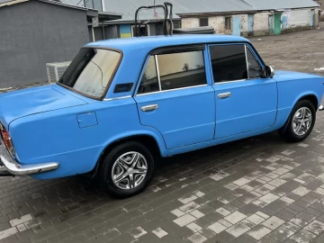 Авто ВАЗ 2111 1984 № 7162394