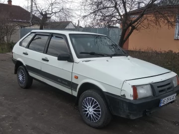 Авто ВАЗ 2109 1990 № 7170731