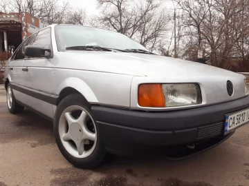 Авто Volkswagen Passat Sedan 1991 № 7175182