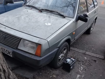 Авто ВАЗ 2109 1992 № 7175235