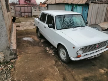 Авто ВАЗ 2113 1983 № 7176549